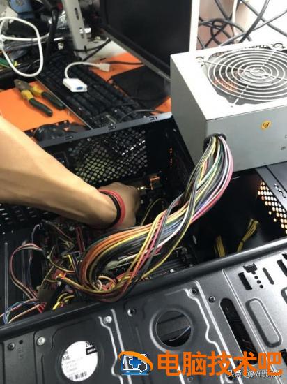 电脑正常开机黑屏怎么回事啊 电脑开机正常但是黑屏怎么回事 系统教程 第3张