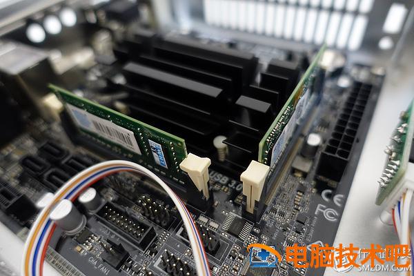 win10桌面壁纸花屏 电脑花屏壁纸 系统教程 第24张